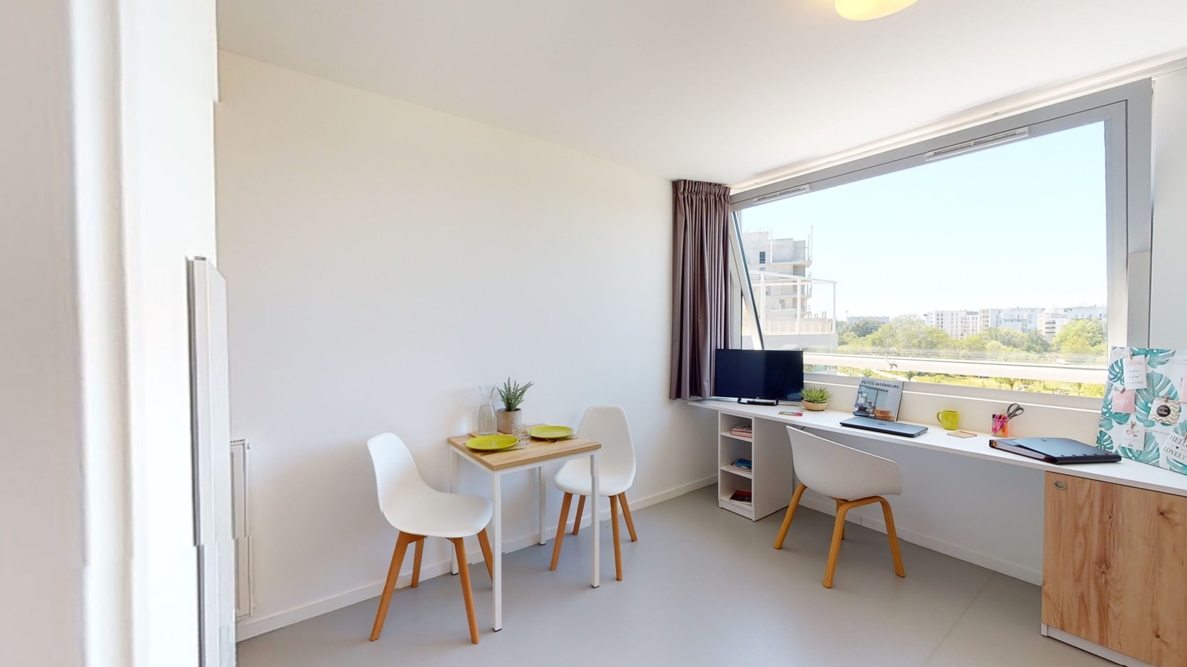 Pièce à vivre d’un appartement étudiant à la résidence Artemisia Rennes