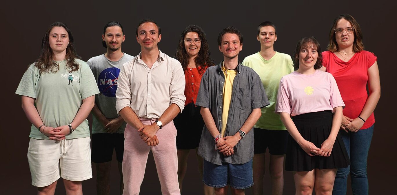 group photo (no sizes)